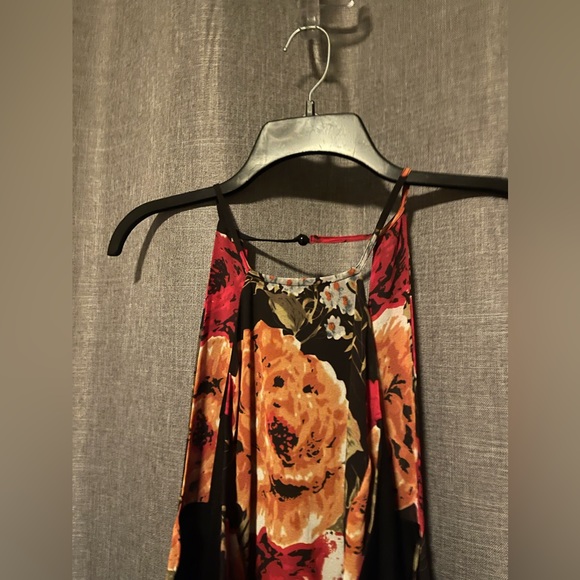 ❗️PRICE DROP❗️XL Black with flowers maxi halter style dress - Picture 7 of 10